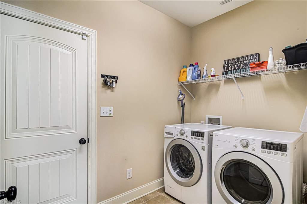 104 Mountain Ridge Court King, NC 27021 - Photo 25 of 33