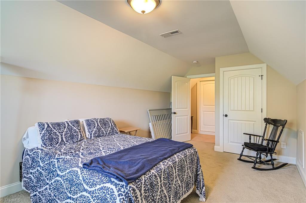 104 Mountain Ridge Court King, NC 27021 - Photo 27 of 33