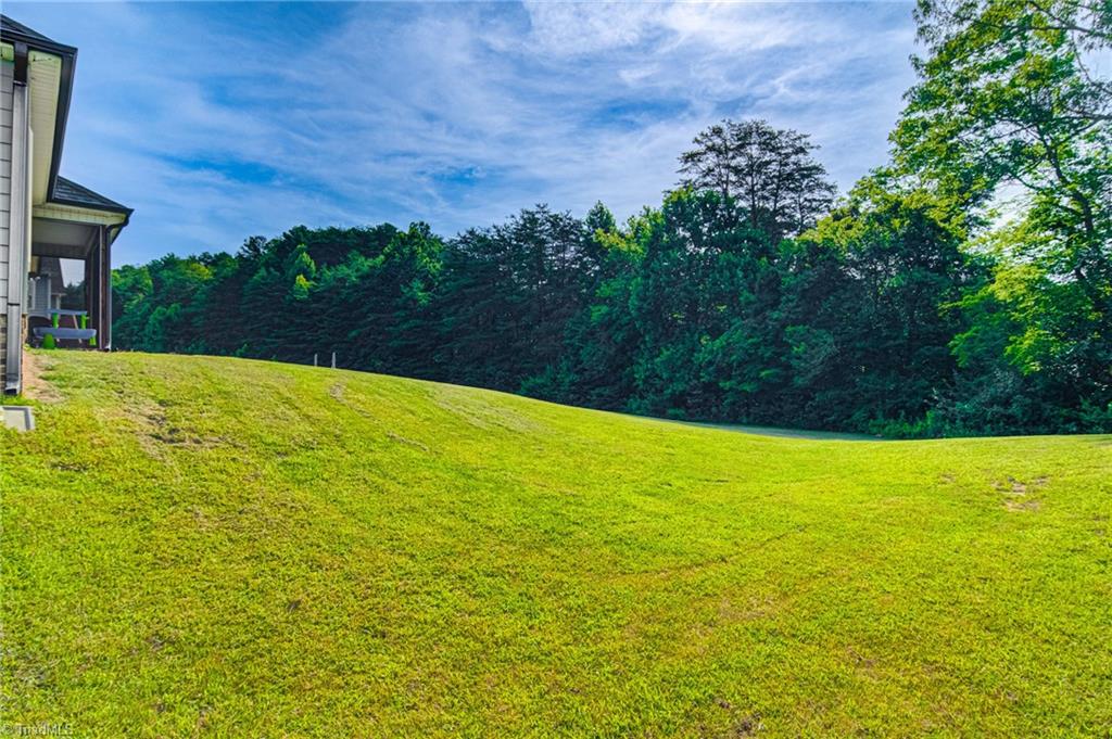 104 Mountain Ridge Court King, NC 27021 - Photo 29 of 33