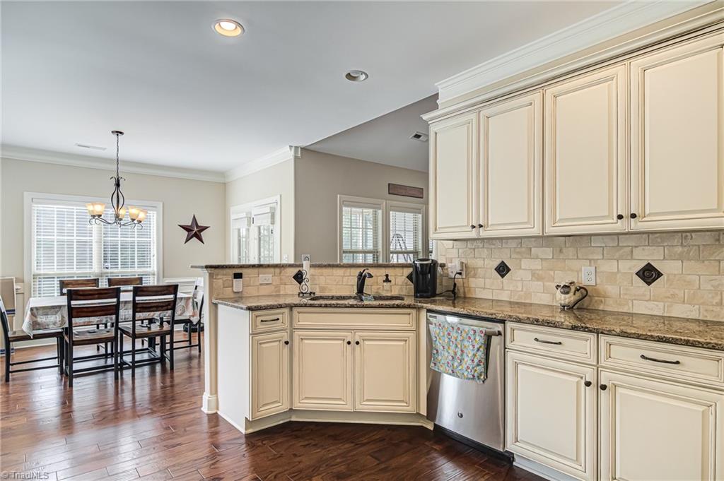 104 Mountain Ridge Court King, NC 27021 - Photo 8 of 33