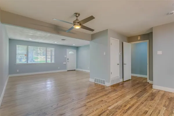 $2,750 | 2540 El Cerrito Drive, Dallas, TX 75228