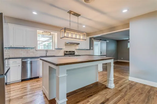 $2,750 | 2540 El Cerrito Drive, Dallas, TX 75228