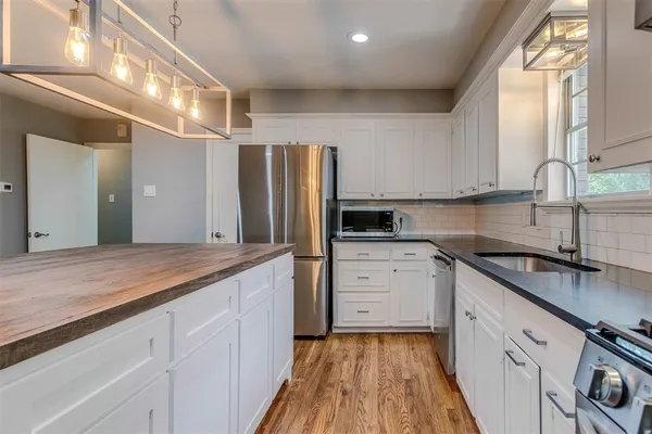 $2,750 | 2540 El Cerrito Drive, Dallas, TX 75228