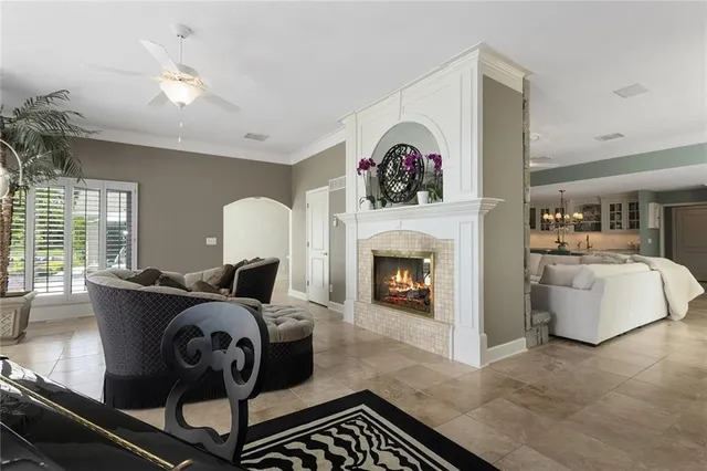 $1,850,000 | 223 North Shore Drive, Lake Waukomis, MO 64151