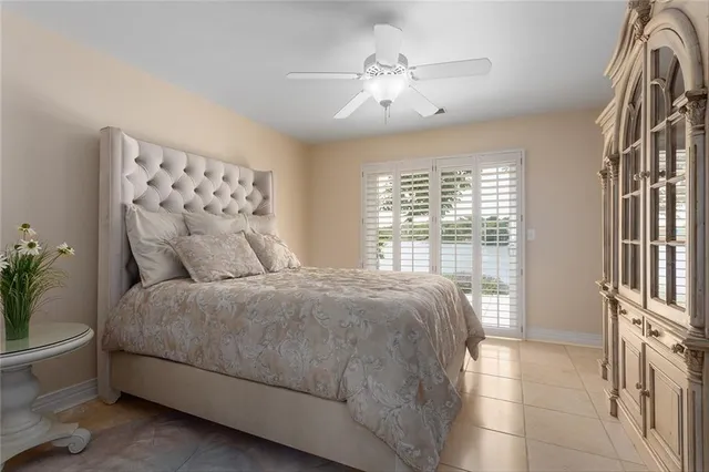 $1,850,000 | 223 North Shore Drive, Lake Waukomis, MO 64151