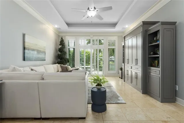 $1,850,000 | 223 North Shore Drive, Lake Waukomis, MO 64151