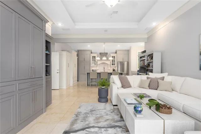 $1,850,000 | 223 North Shore Drive, Lake Waukomis, MO 64151