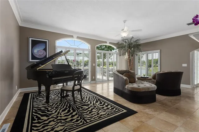 $1,850,000 | 223 North Shore Drive, Lake Waukomis, MO 64151