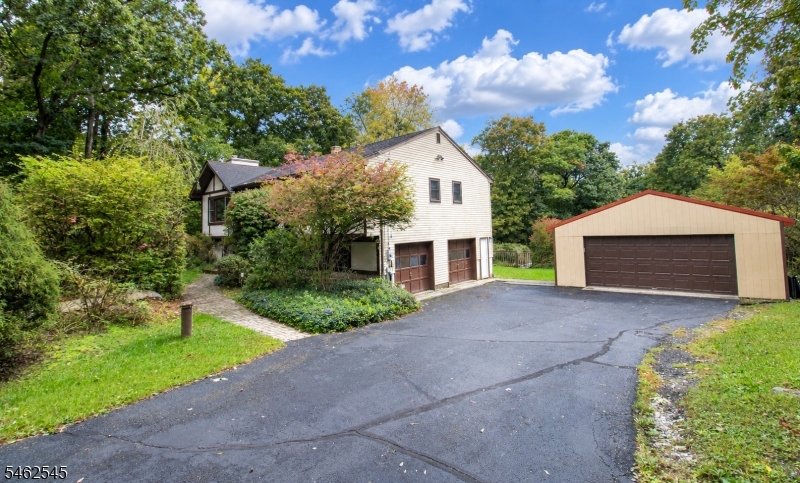 118 Ridge Road Branchville, NJ 07826 - Photo 3 of 35 Gallery Image 3