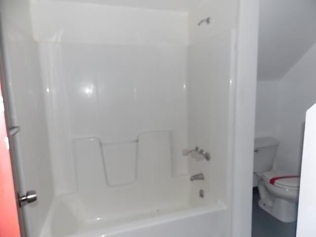 2255 McKees Rocks Road McKees Rocks, PA 15136 - Photo 14 of 14 Full Bath. Unit 2
