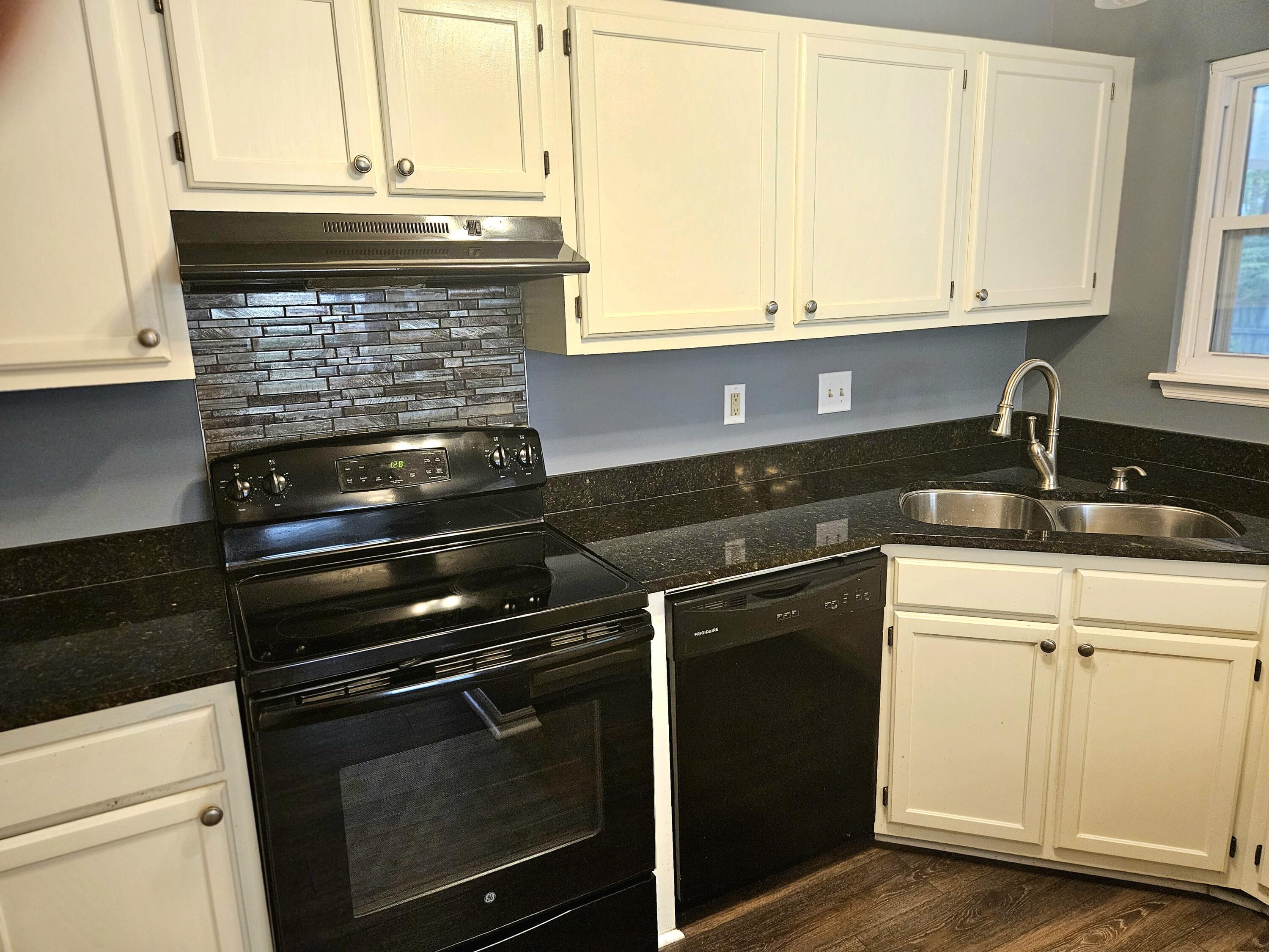 122 Commons Way Goose Creek, SC 29445 - Photo 11 of 28 kitchen 1