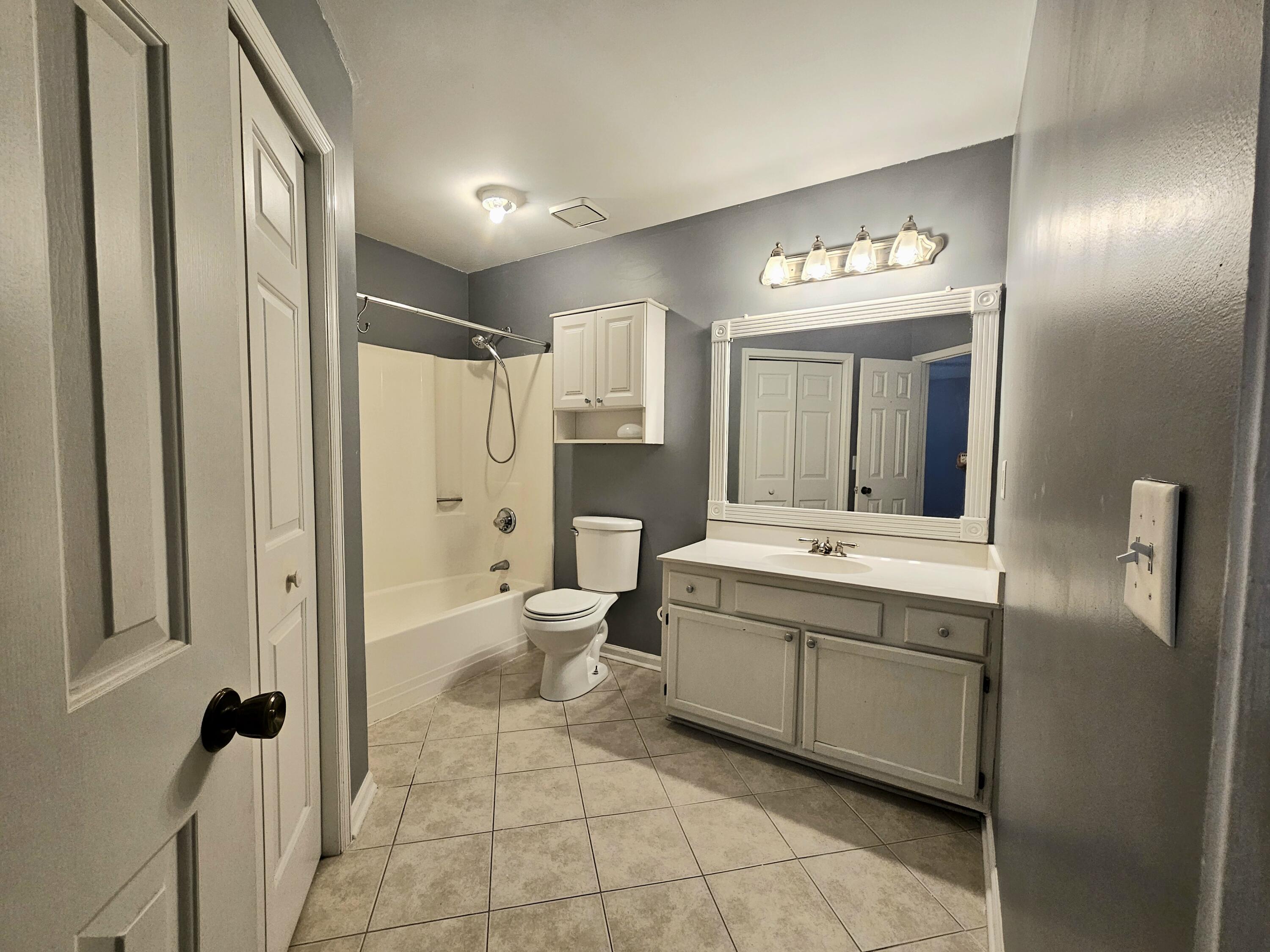 122 Commons Way Goose Creek, SC 29445 - Photo 14 of 28 Primary bth