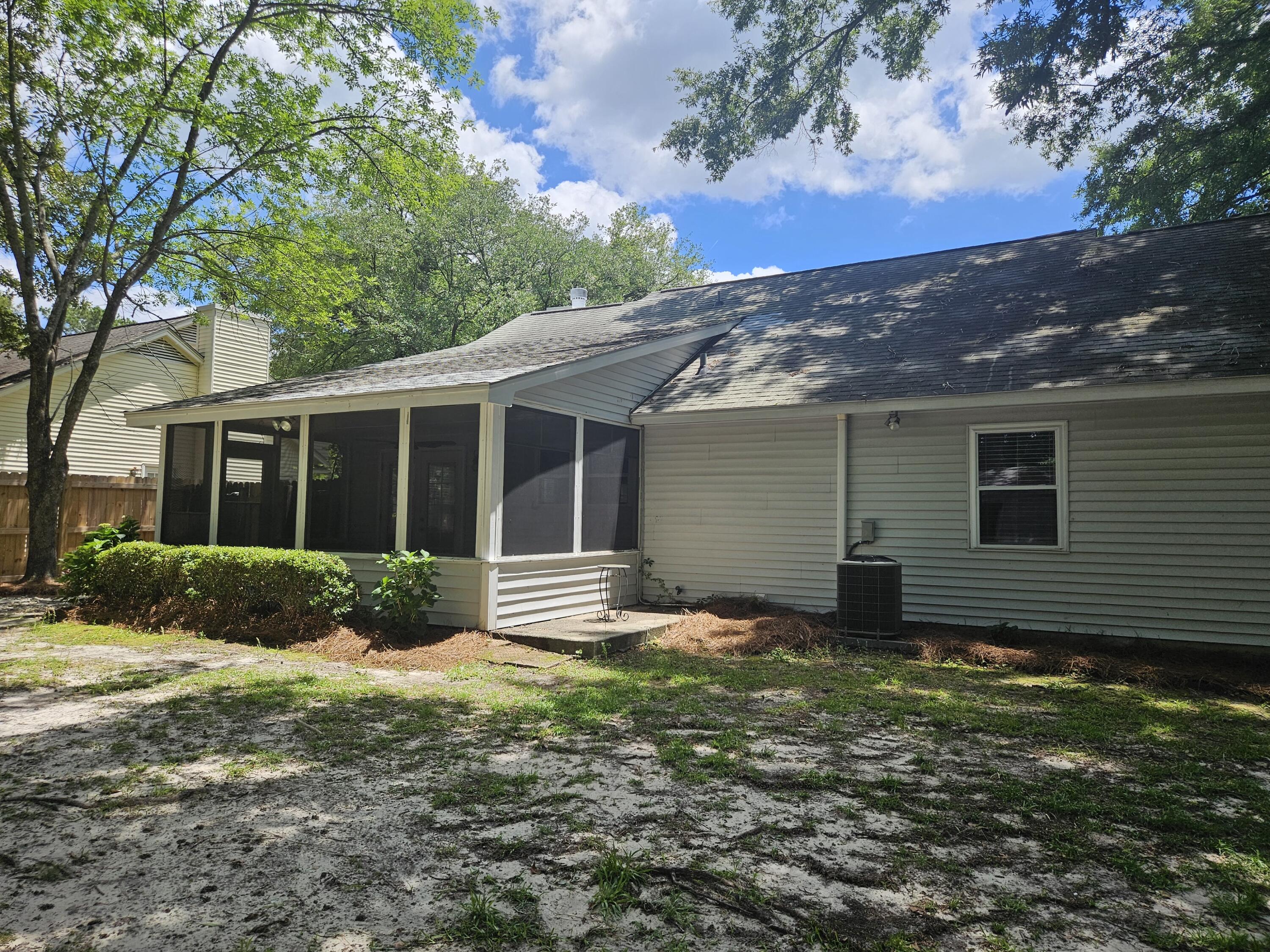 122 Commons Way Goose Creek, SC 29445 - Photo 25 of 28 View of screen porch