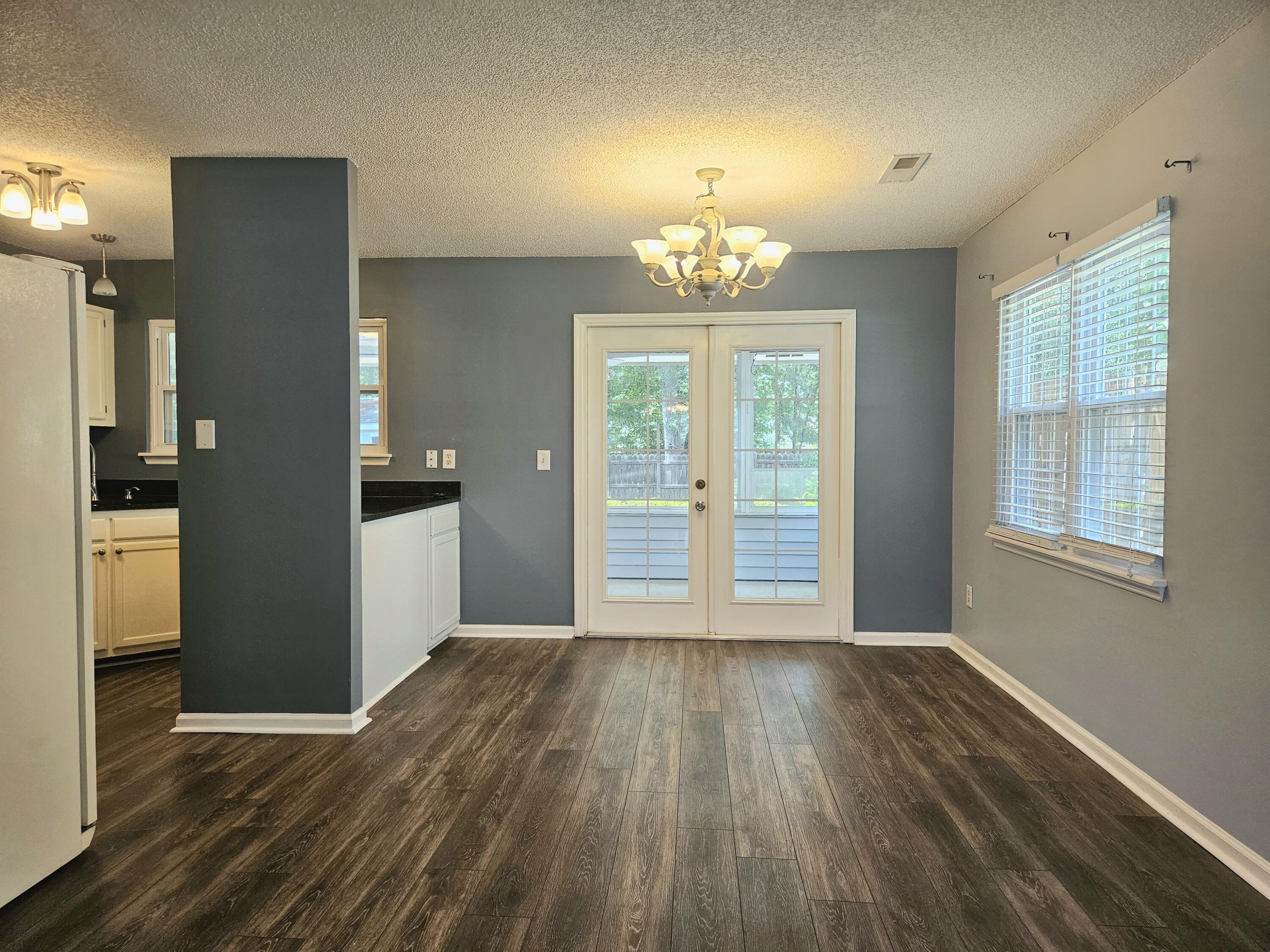 122 Commons Way Goose Creek, SC 29445 - Photo 10 of 28 kitchen nook
