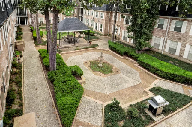 $1,850 | 353 North Post Oak Lane, Unit 820, Houston, TX 77024