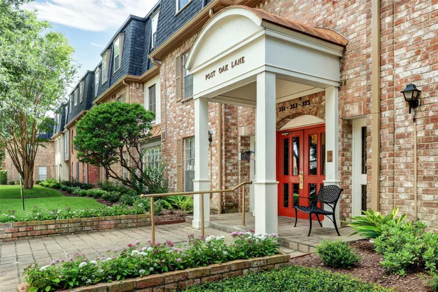 $1,850 | 353 North Post Oak Lane, Unit 820, Houston, TX 77024
