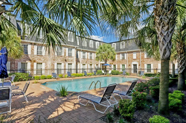 $1,850 | 353 North Post Oak Lane, Unit 820, Houston, TX 77024