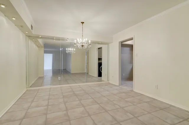 $1,850 | 353 North Post Oak Lane, Unit 820, Houston, TX 77024