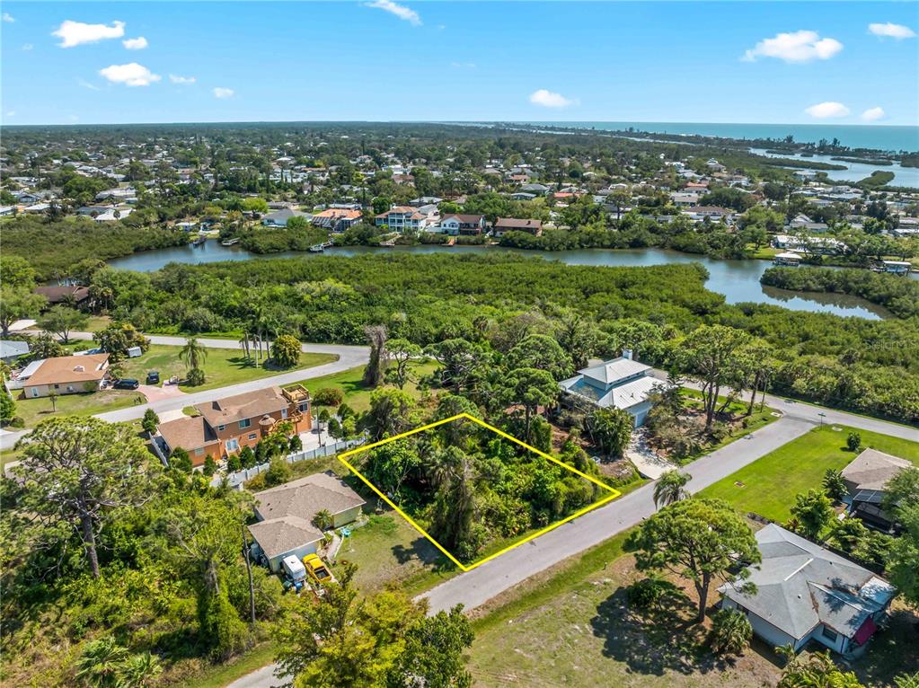 Devon Road Venice, FL 34293 - Photo 5 of 14 Gallery Image 5