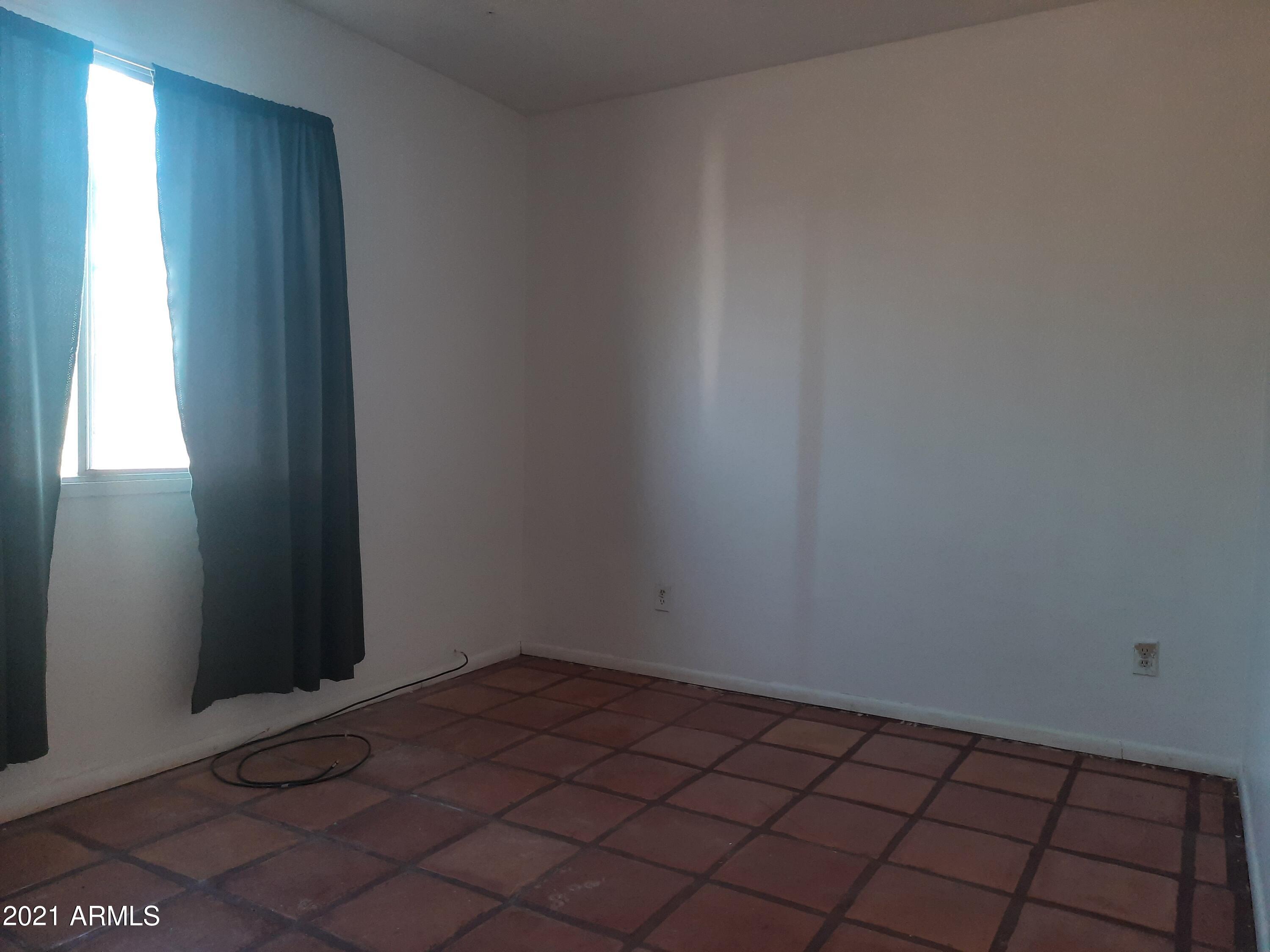 445 Jamestown Road Kearny, AZ 85137 - Photo 12 of 14 Bedroom 2