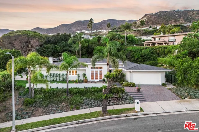 $3,995,000 | 341 South Surfview Drive, Pacific Palisades, CA 90272