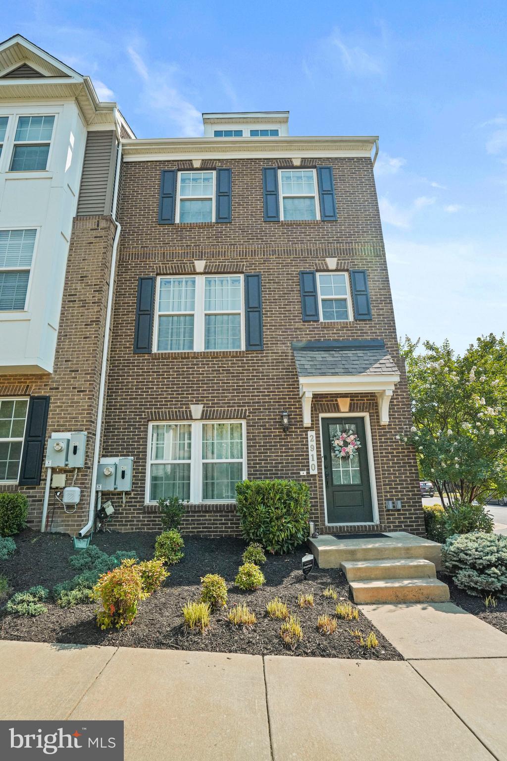 2910 Pinebrook Road Landover, MD 20785 - Photo 2 of 36