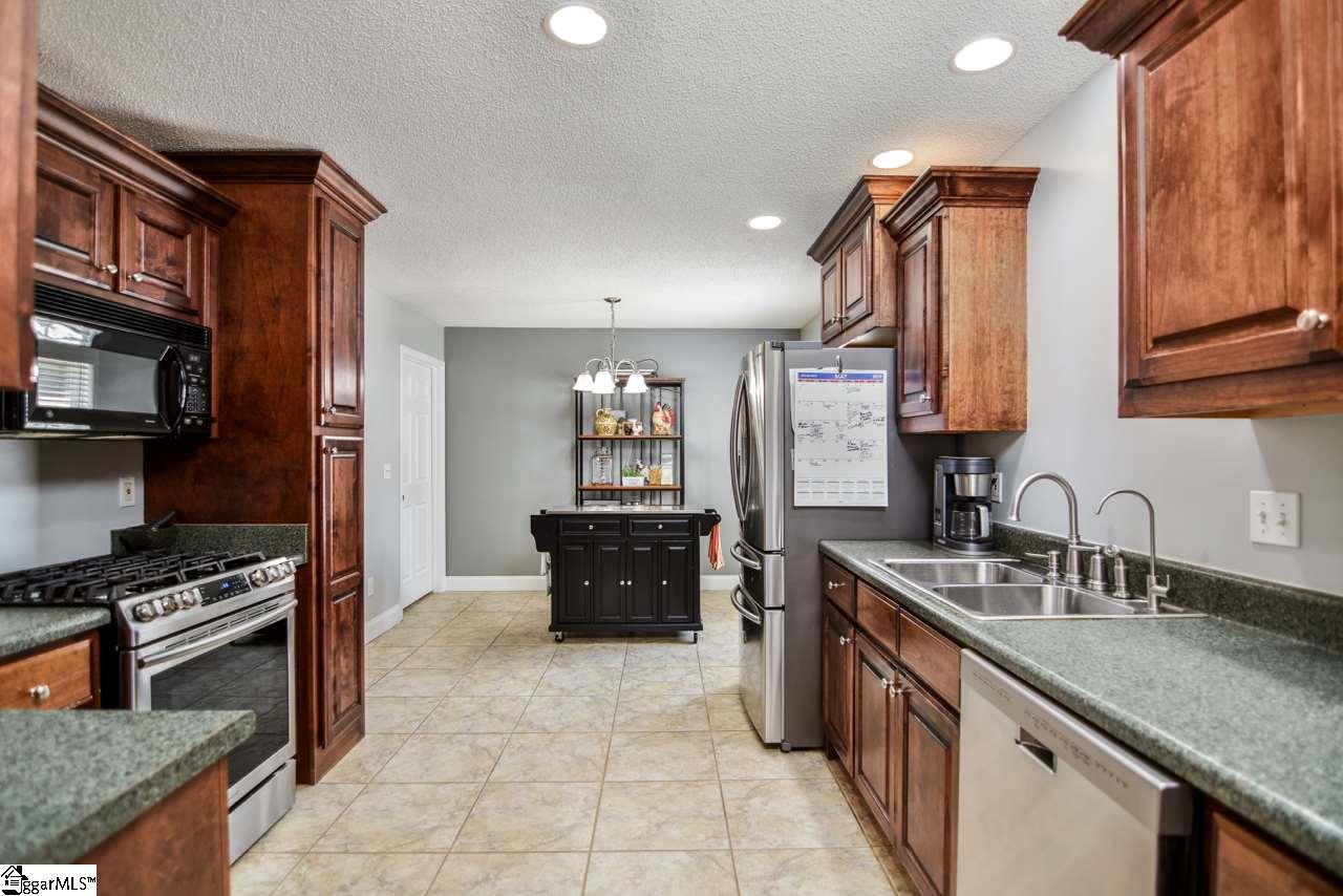 103 Whistle Way Pelzer, SC 29669 - Photo 7 of 25 Gallery Image 7