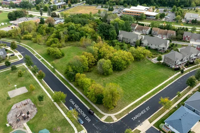 $249,000 | 2608 Oak Meadow Drive, Fitchburg, WI 53711