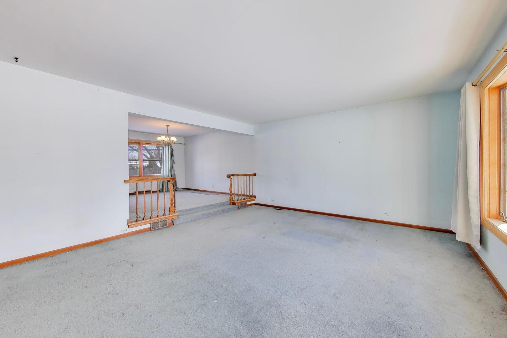 413 South Carol Lane Mount Prospect, IL 60056 - Photo 6 of 34