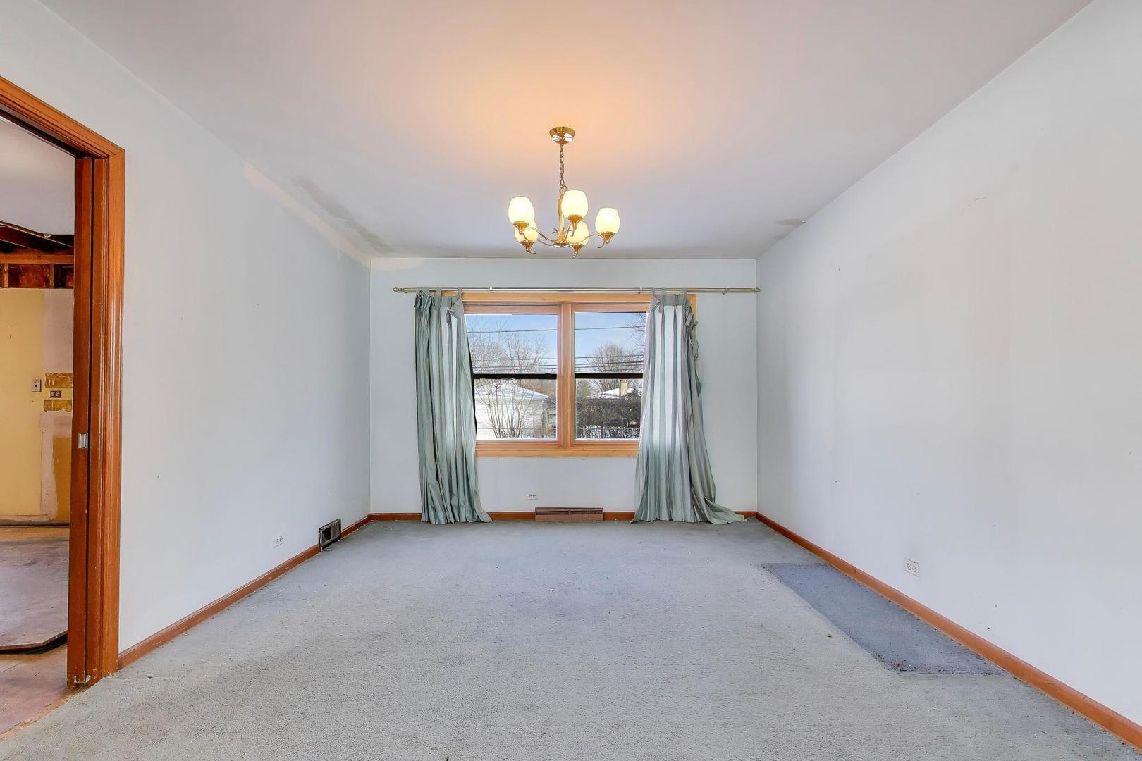 413 South Carol Lane Mount Prospect, IL 60056 - Photo 7 of 34