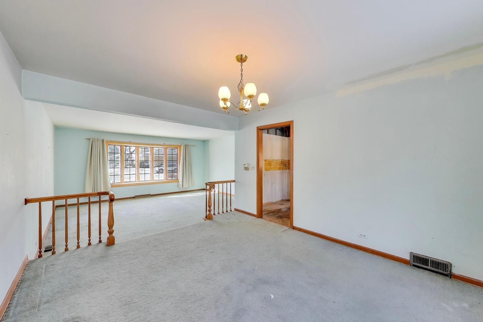 413 South Carol Lane Mount Prospect, IL 60056 - Photo 8 of 34