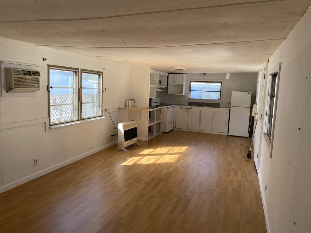 404 Southwick Road, Unit 38 Westfield, MA 01085 - Photo 4 of 13 Gallery Image 4