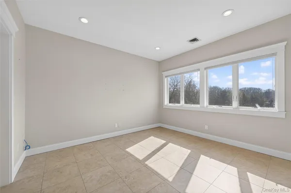 $3,400 | 24 Bayville Avenue, Unit 1, Bayville, NY 11709