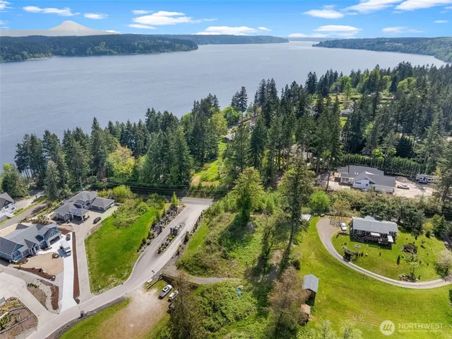$480,000 | 14308 Olalla Crest Lane Southeast, Olalla, WA 98359