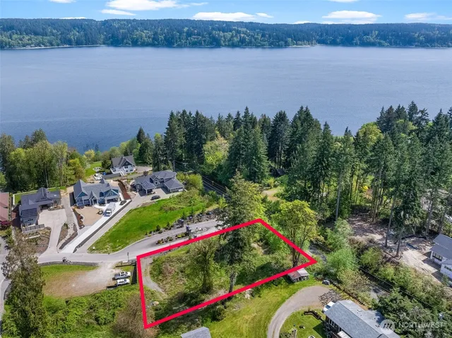 $480,000 | 14308 Olalla Crest Lane Southeast, Olalla, WA 98359