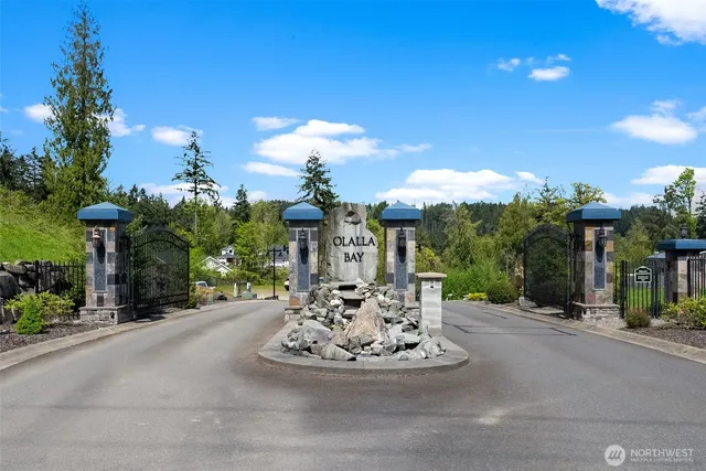 $480,000 | 14308 Olalla Crest Lane Southeast, Olalla, WA 98359