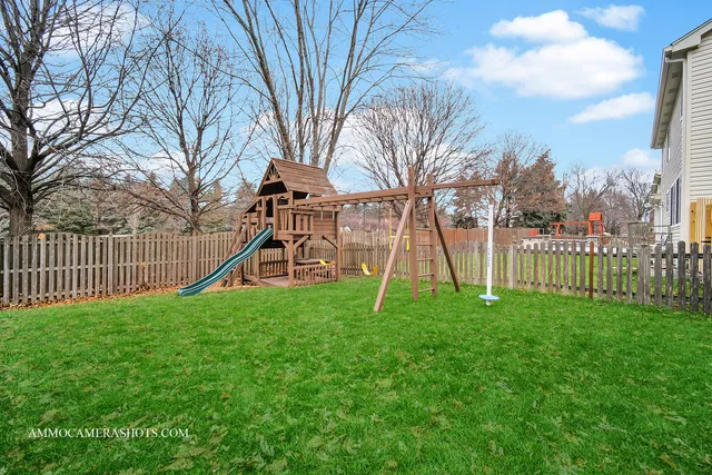 $4,200 | 3107 Whitney Road, Aurora, IL 60502