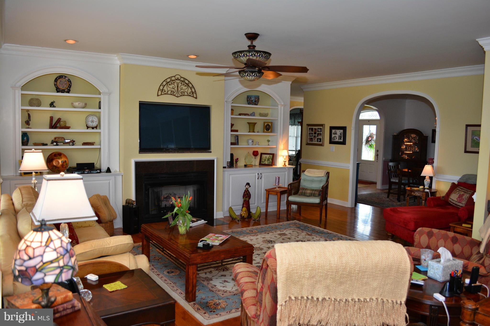 628 Hook Hill Road Luray, VA 22835 - Photo 11 of 30 Family Room