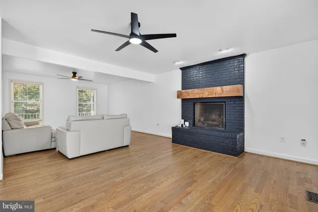 $799,900 | 124 Fawn Hills Drive, Fredericksburg, VA 22407