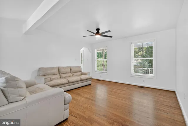 $799,900 | 124 Fawn Hills Drive, Fredericksburg, VA 22407