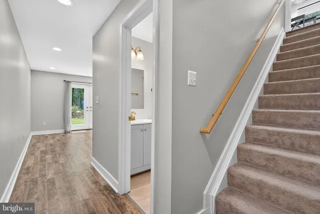 $799,900 | 124 Fawn Hills Drive, Fredericksburg, VA 22407