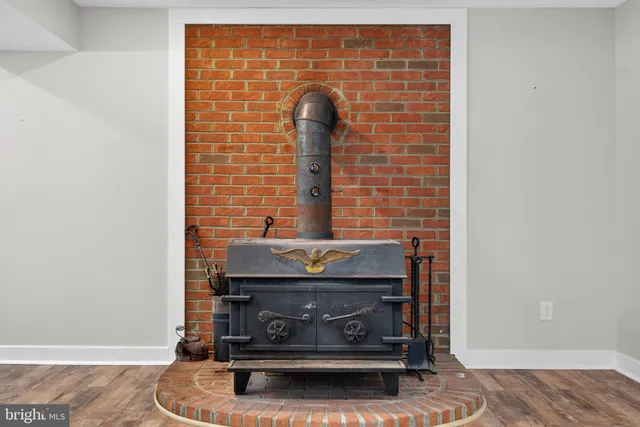 $799,900 | 124 Fawn Hills Drive, Fredericksburg, VA 22407