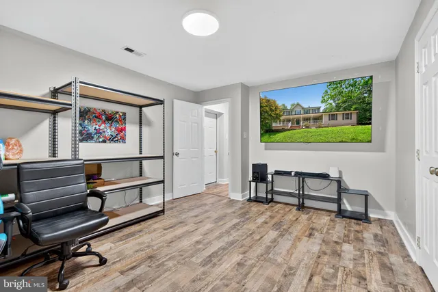 $799,900 | 124 Fawn Hills Drive, Fredericksburg, VA 22407