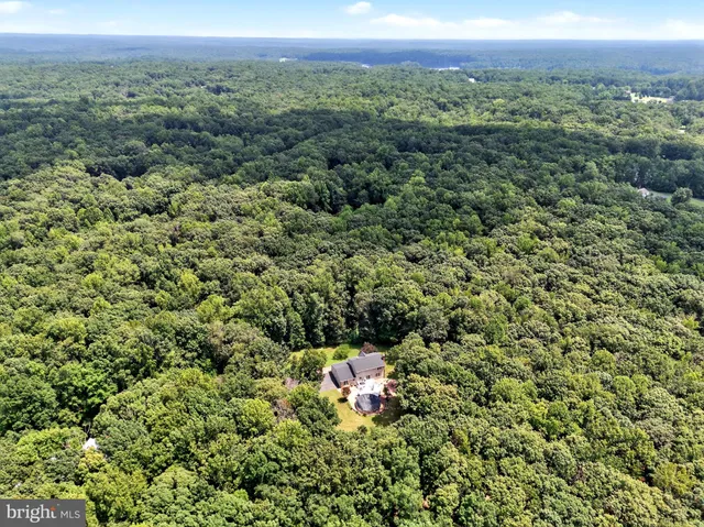 $799,900 | 124 Fawn Hills Drive, Fredericksburg, VA 22407