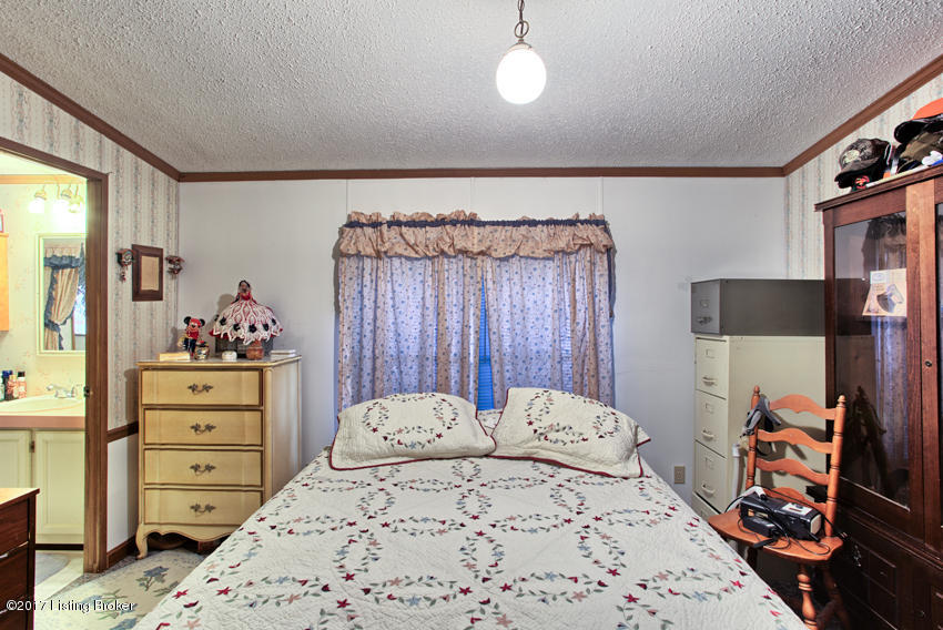 6917 Hillvale Road Pendleton, KY 40055 - Photo 16 of 37 Img15