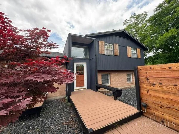 $445,000 | 705 East Chestnut Street, Oxford, OH 45056