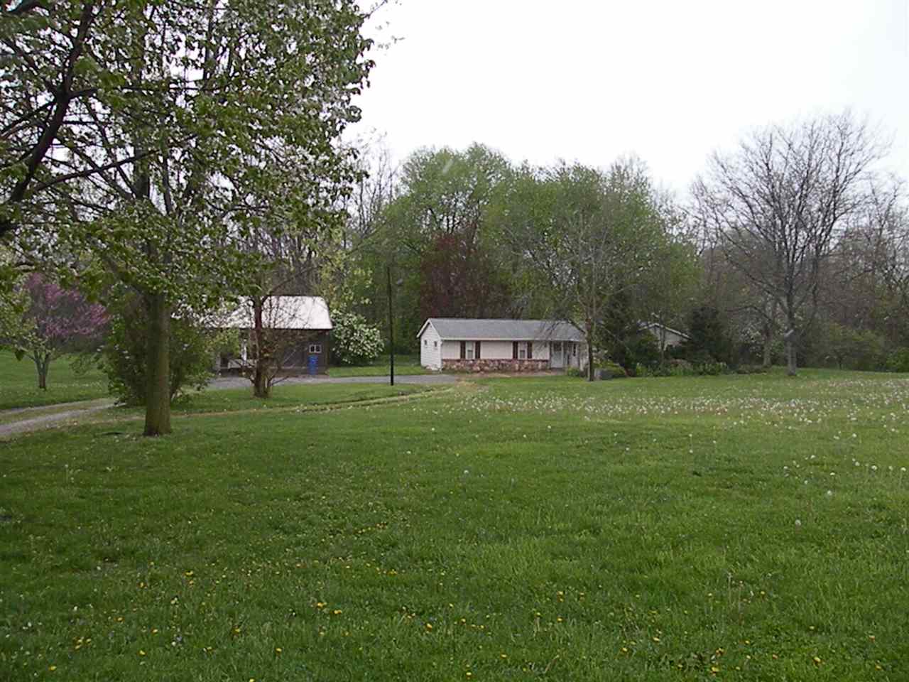 16117 Page Road Grabill, IN 46741 - Photo 4 of 15