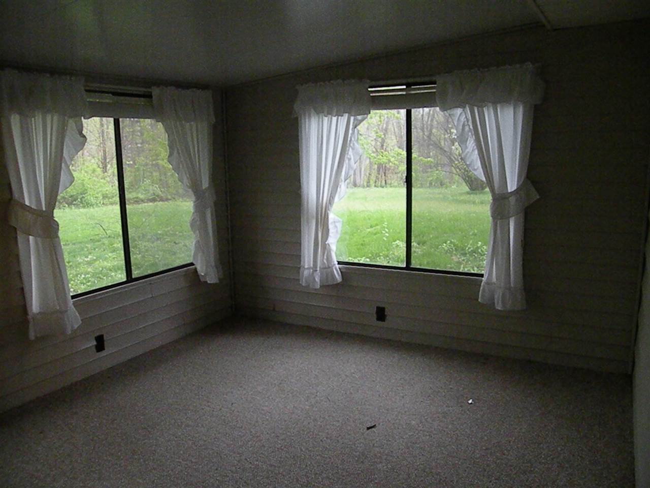 16117 Page Road Grabill, IN 46741 - Photo 10 of 15