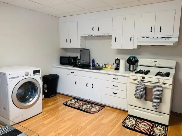 $2,700 | 122 Buttonwood Street, Unit 1, Boston, MA 02125