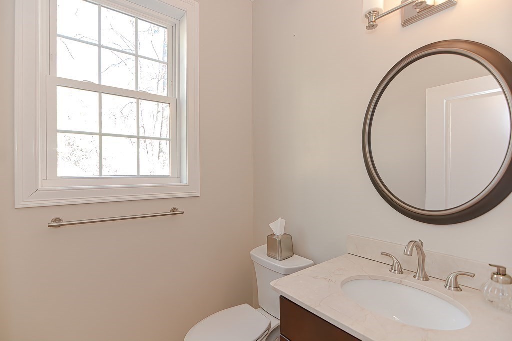 17 Standish Road Norfolk, MA 02056 - Photo 15 of 37 Gallery Image 15